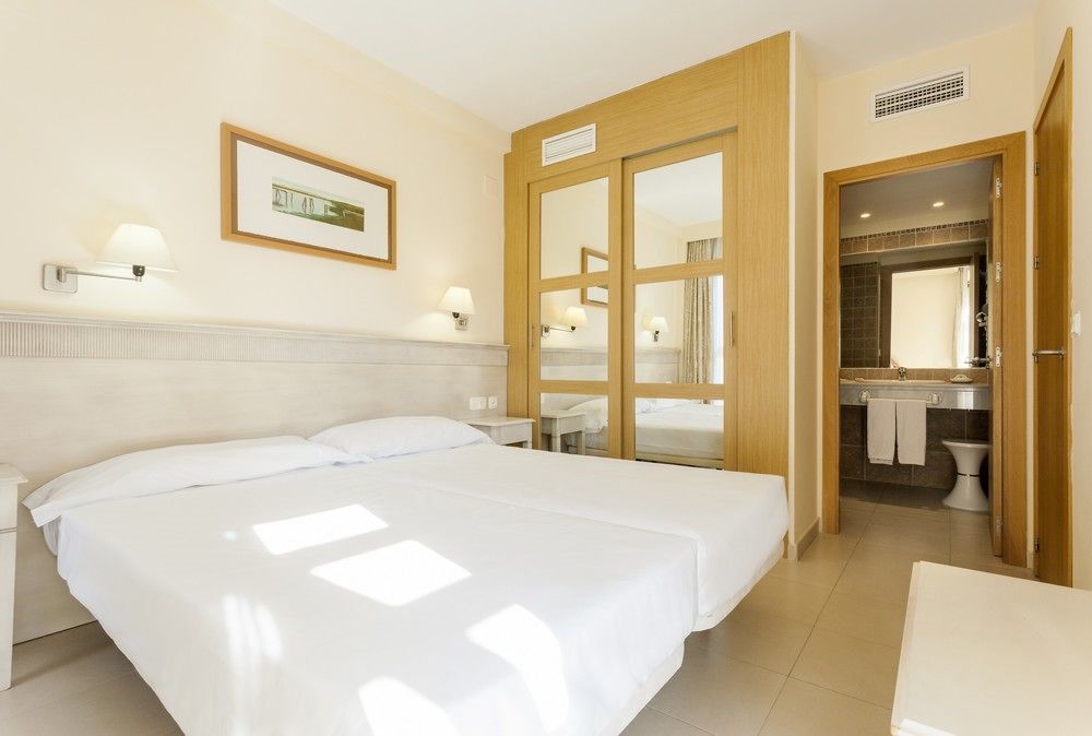 Aparthotel Ilunion Sancti Petri Novo Sancti Petri Ngoại thất bức ảnh