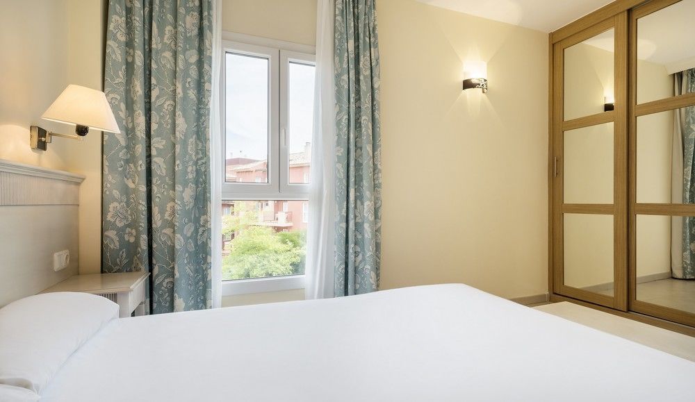 Aparthotel Ilunion Sancti Petri Novo Sancti Petri Ngoại thất bức ảnh