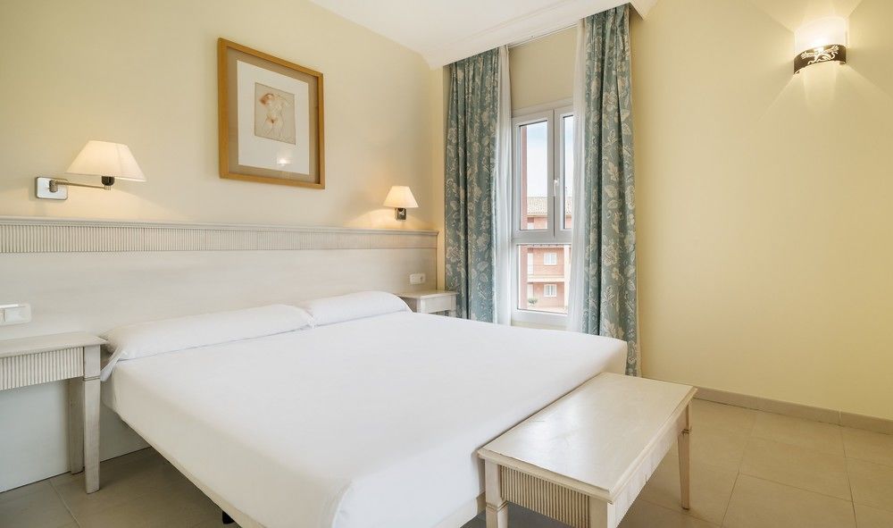 Aparthotel Ilunion Sancti Petri Novo Sancti Petri Ngoại thất bức ảnh